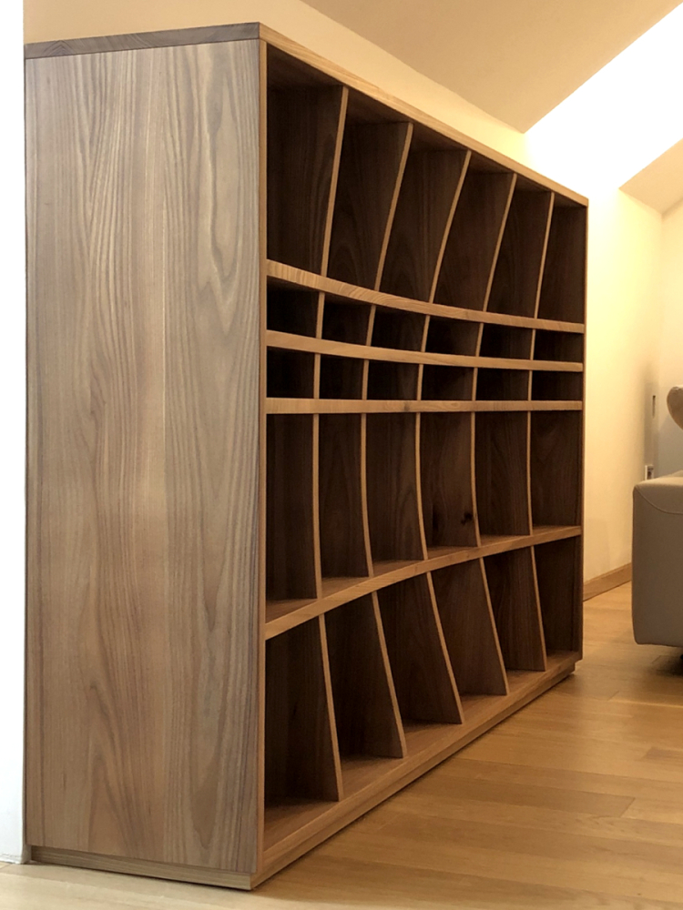 Wohnzimmermoebel-in-Ulme-massiv-geoelt-3